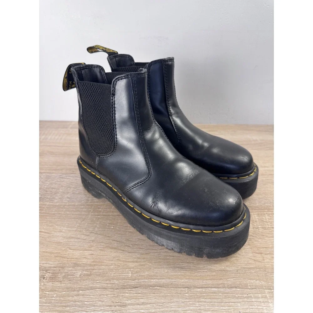 Dr. Martens 2976 Quad Platform Chelsea Boots Black Leather Womens 8 Mens 7